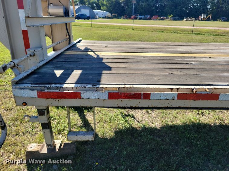 image for item DN3504 2018 Texas Pride FT835524KGN flatbed trailer
