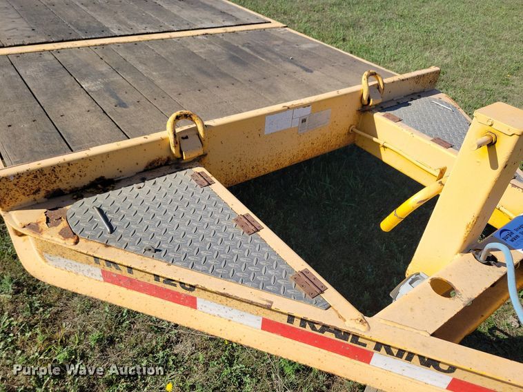 image for item DN3505 2007 Trail King TKT12U-202 tilt deck equipment trailer