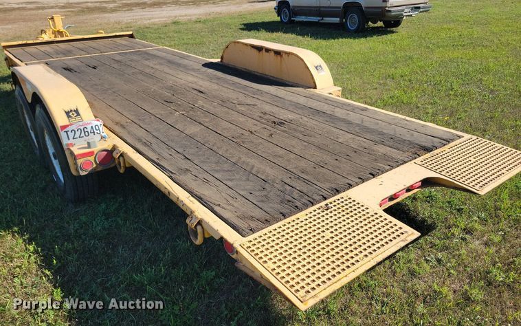 image for item DN3505 2007 Trail King TKT12U-202 tilt deck equipment trailer
