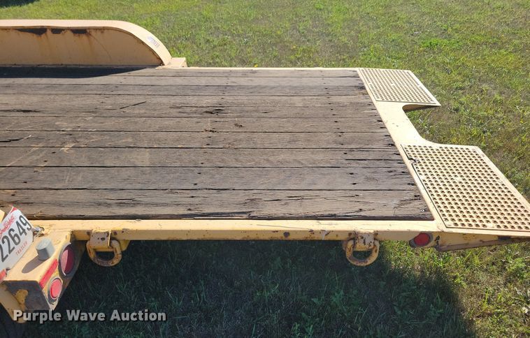 image for item DN3505 2007 Trail King TKT12U-202 tilt deck equipment trailer