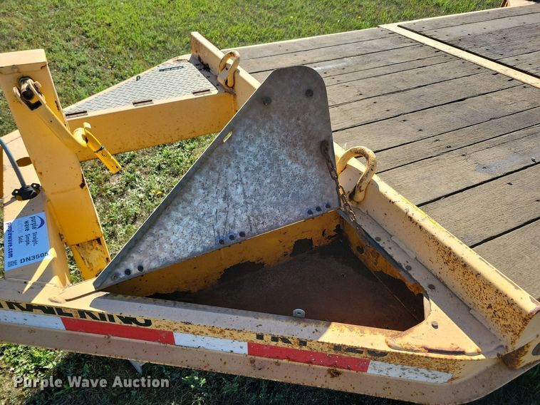 image for item DN3505 2007 Trail King TKT12U-202 tilt deck equipment trailer