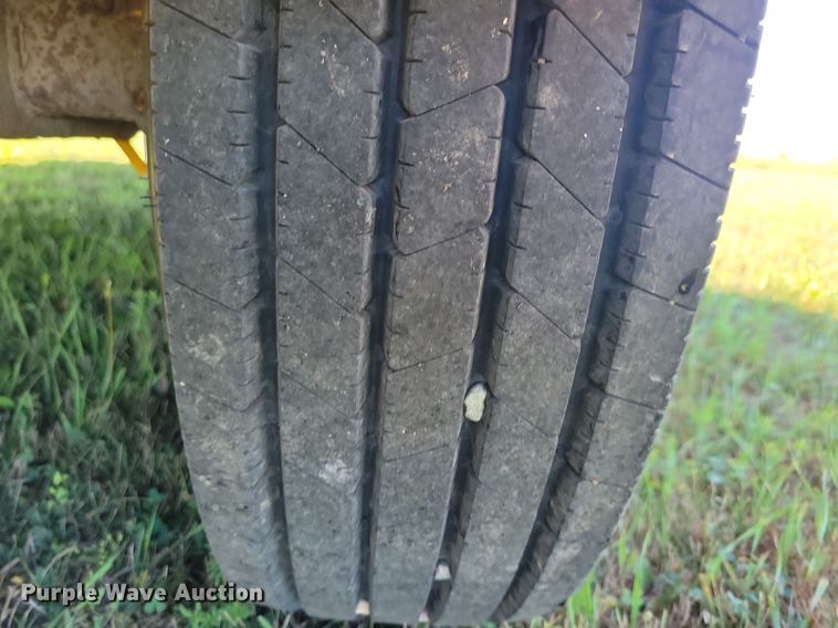 image for item DN3505 2007 Trail King TKT12U-202 tilt deck equipment trailer