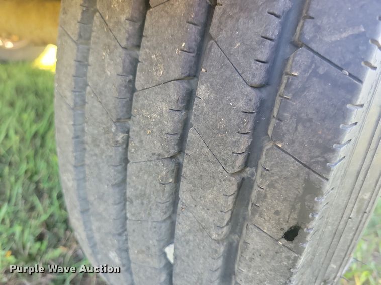 image for item DN3505 2007 Trail King TKT12U-202 tilt deck equipment trailer