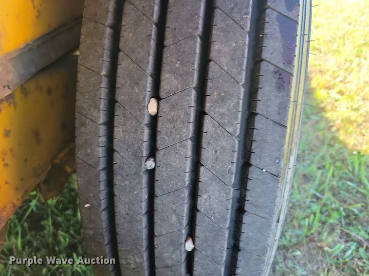 image for item DN3505 2007 Trail King TKT12U-202 tilt deck equipment trailer