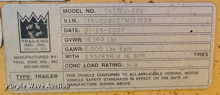 image for item DN3505 2007 Trail King TKT12U-202 tilt deck equipment trailer