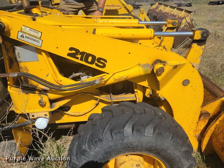 image for item DN3513 1993 JCB 210S backhoe