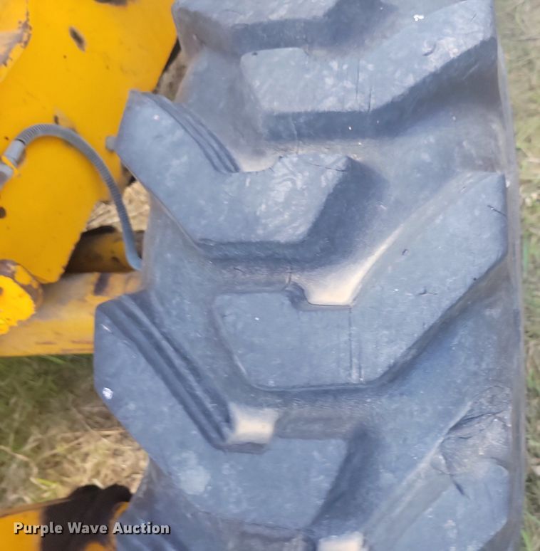 image for item DN3513 1993 JCB 210S backhoe