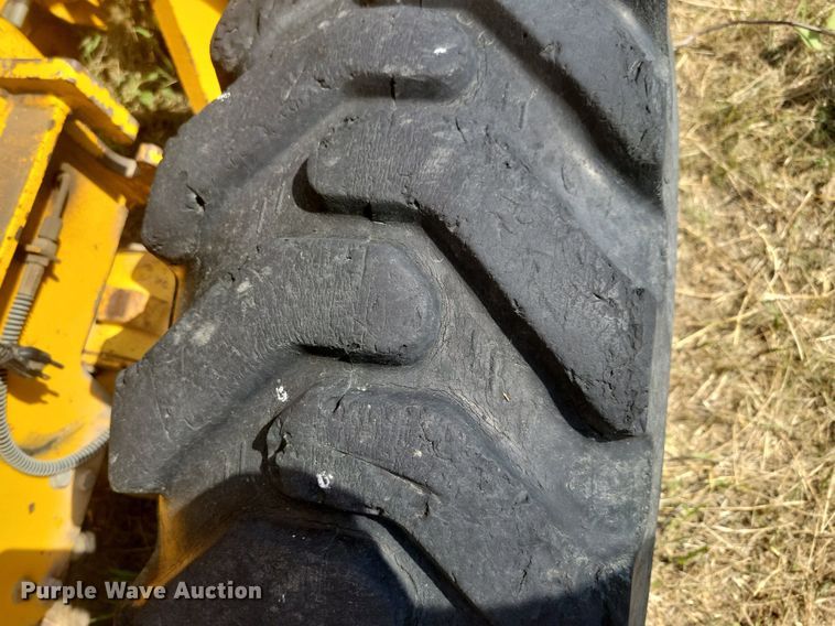 image for item DN3513 1993 JCB 210S backhoe