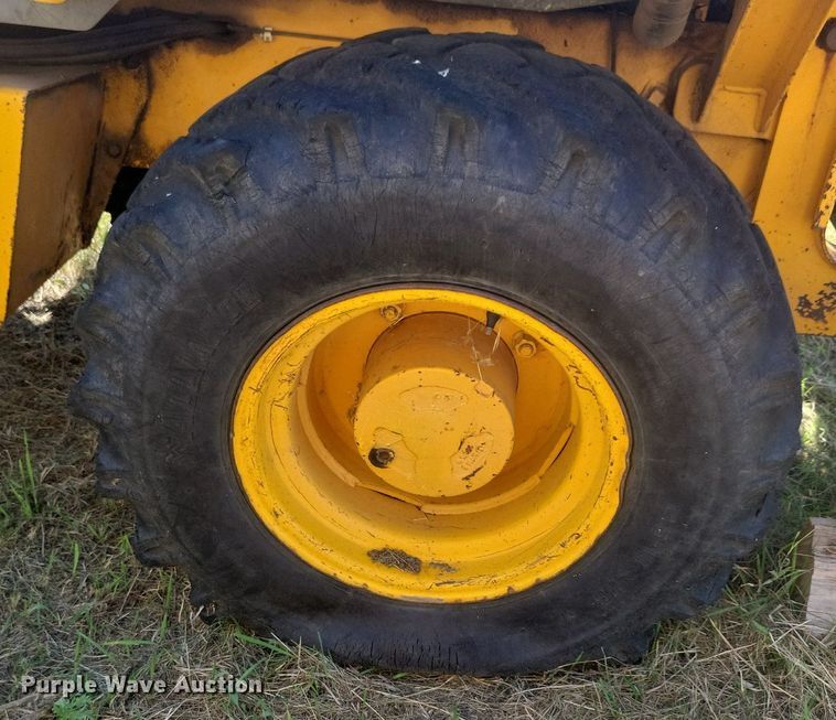 image for item DN3513 1993 JCB 210S backhoe