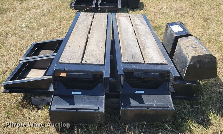 image for item DN3517 (11) Trail King trailer ramps