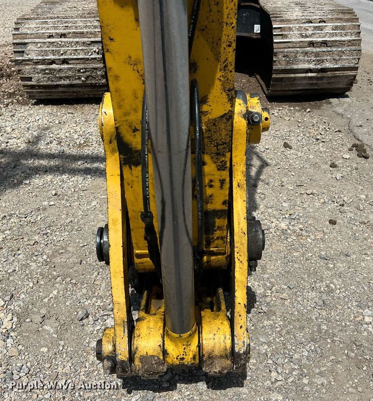 image for item DO2497 2018 Komatsu  PC210LC-11 excavator