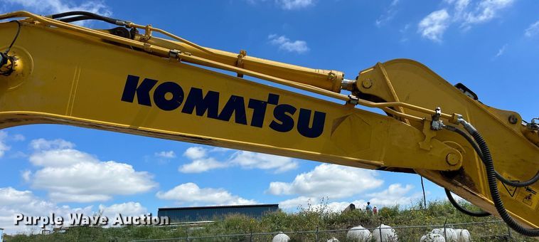 image for item DO2497 2018 Komatsu  PC210LC-11 excavator