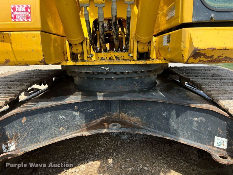 image for item DO2497 2018 Komatsu  PC210LC-11 excavator
