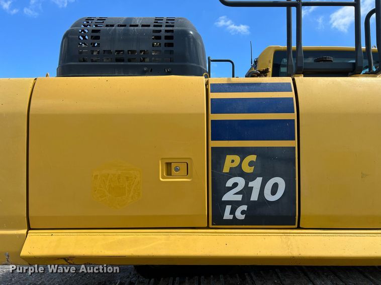 image for item DO2497 2018 Komatsu  PC210LC-11 excavator