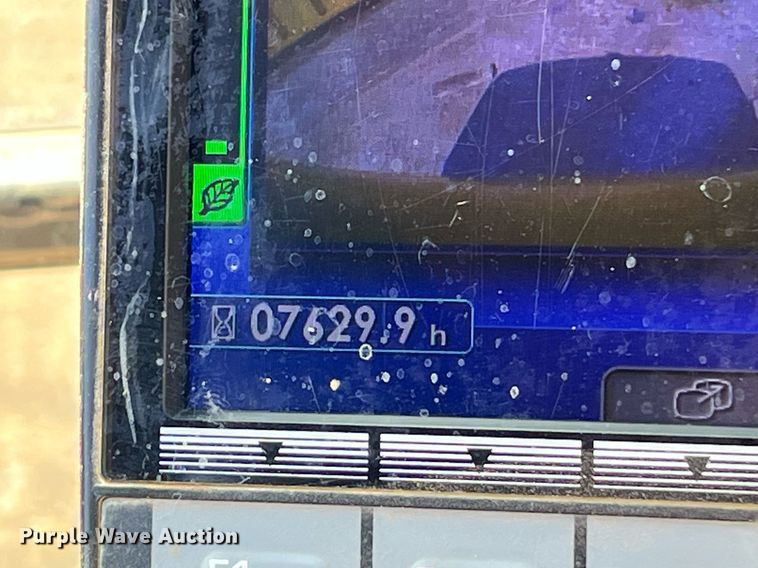 image for item DO2497 2018 Komatsu  PC210LC-11 excavator