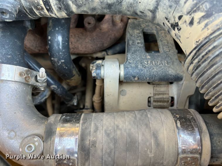 image for item DO2497 2018 Komatsu  PC210LC-11 excavator