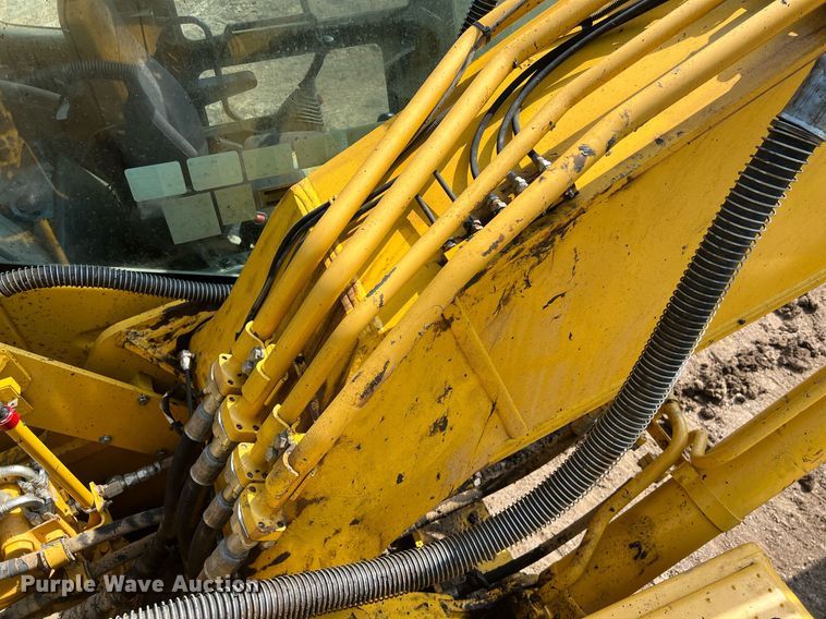 image for item DO2497 2018 Komatsu  PC210LC-11 excavator