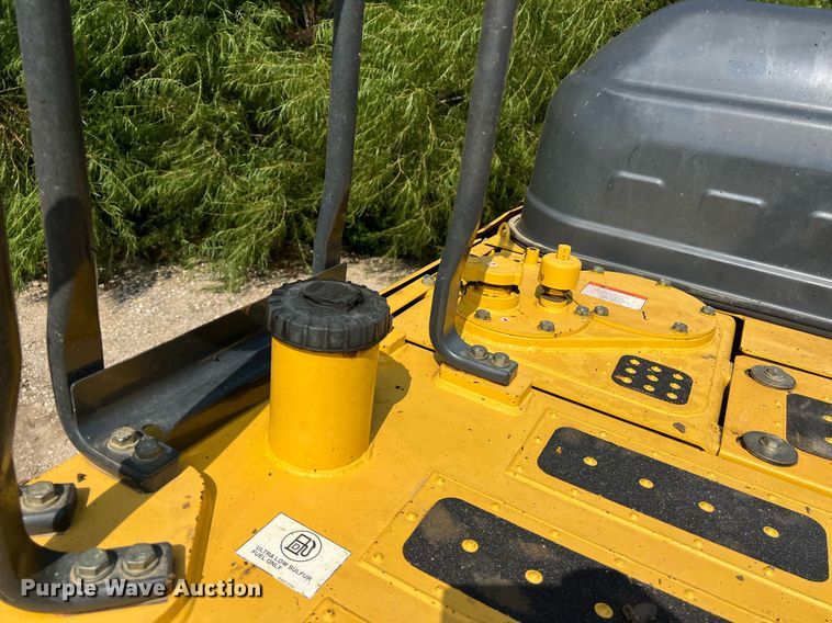 image for item DO2497 2018 Komatsu  PC210LC-11 excavator