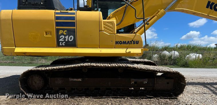 image for item DO2497 2018 Komatsu  PC210LC-11 excavator