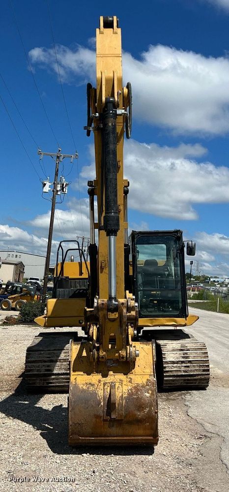 image for item DO2498 2019 Caterpillar 320 excavator