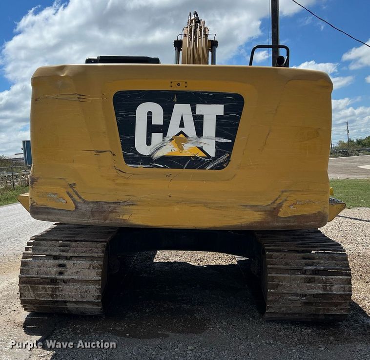 image for item DO2498 2019 Caterpillar 320 excavator
