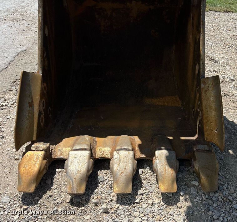 image for item DO2498 2019 Caterpillar 320 excavator