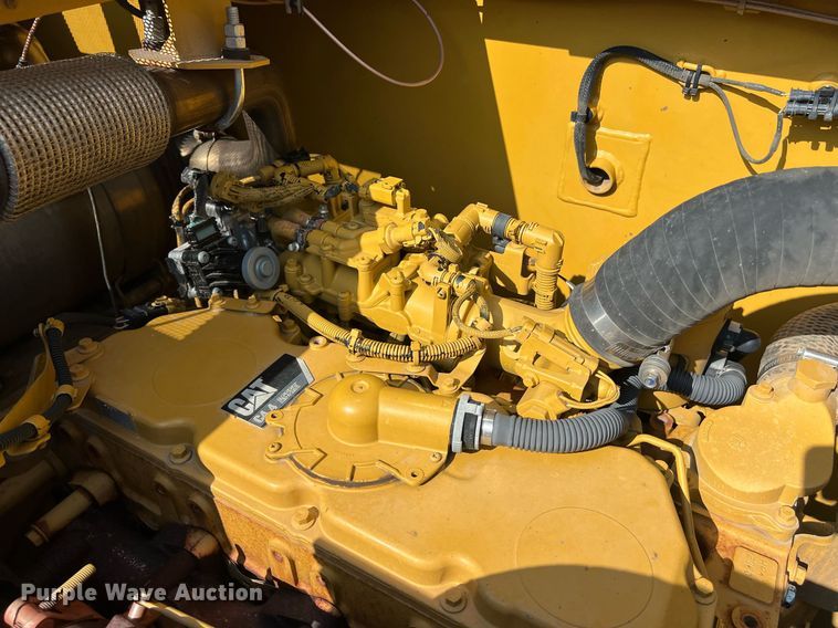 image for item DO2498 2019 Caterpillar 320 excavator