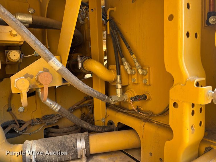 image for item DO2498 2019 Caterpillar 320 excavator