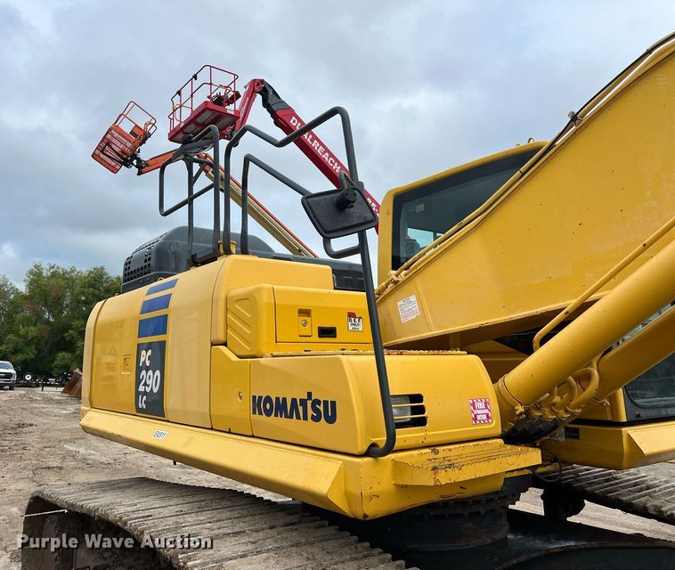 image for item DO2499 2016 Komatsu PC290LC-11 long reach excavator