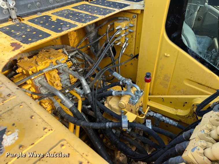 image for item DO2499 2016 Komatsu PC290LC-11 long reach excavator