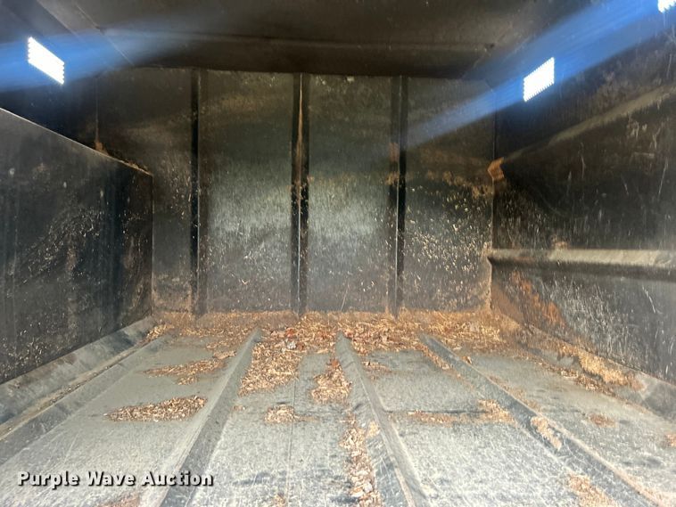 image for item DO6693 2007 International 4300 forestry bucket truck