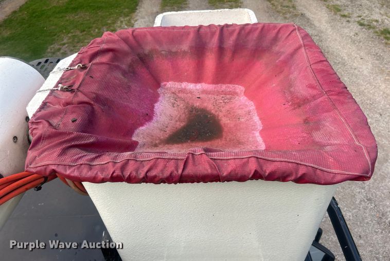 image for item DO6693 2007 International 4300 forestry bucket truck