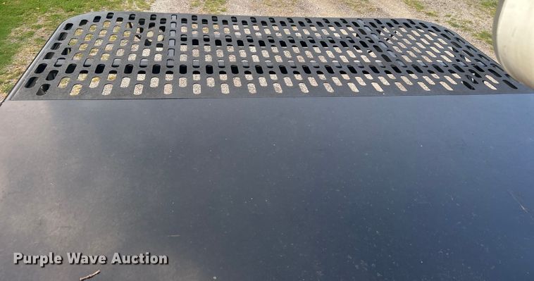 image for item DO6693 2007 International 4300 forestry bucket truck