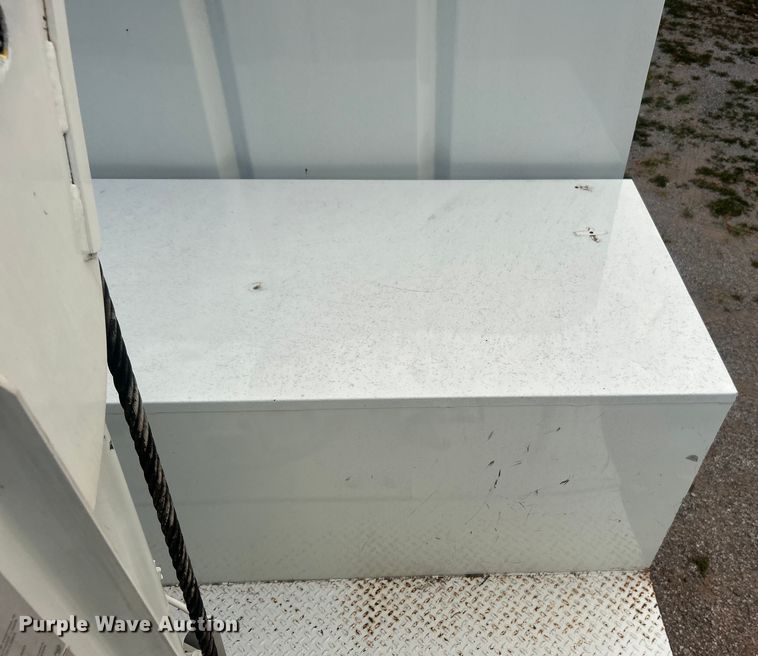 image for item DO6693 2007 International 4300 forestry bucket truck