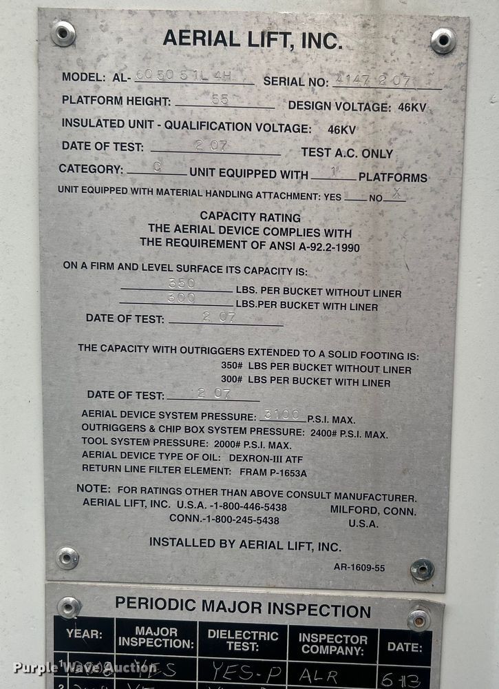 image for item DO6693 2007 International 4300 forestry bucket truck