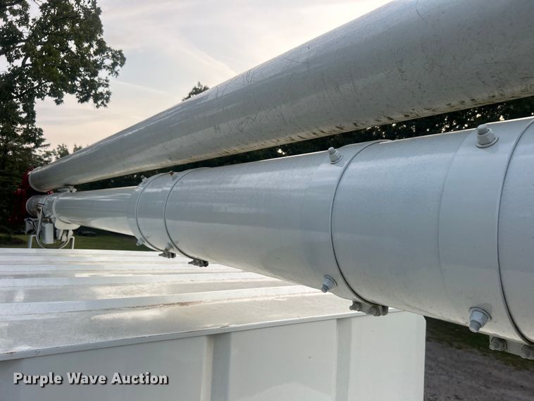 image for item DO6693 2007 International 4300 forestry bucket truck