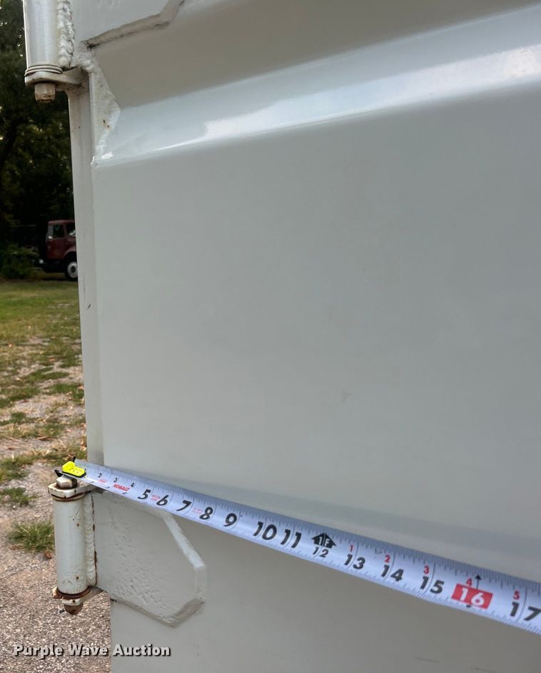 image for item DO6693 2007 International 4300 forestry bucket truck