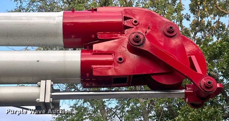 image for item DO6693 2007 International 4300 forestry bucket truck