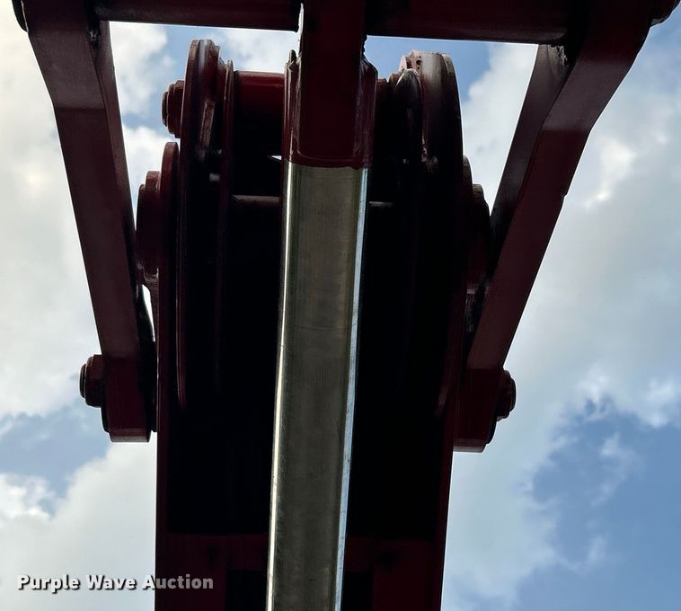 image for item DO6693 2007 International 4300 forestry bucket truck