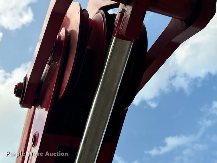 image for item DO6693 2007 International 4300 forestry bucket truck