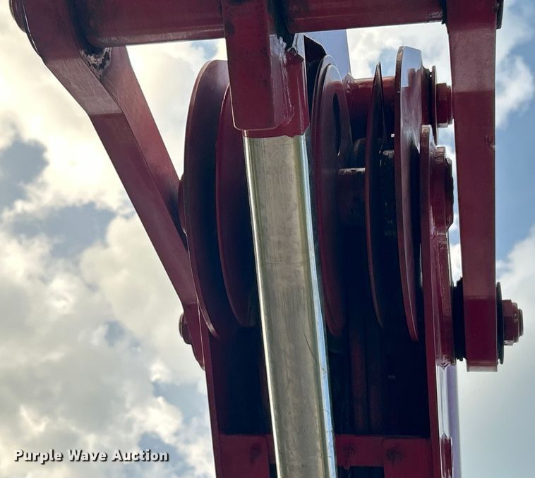 image for item DO6693 2007 International 4300 forestry bucket truck