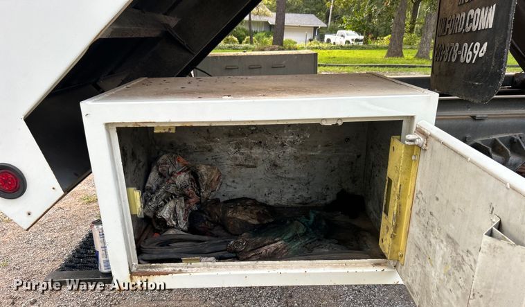 image for item DO6693 2007 International 4300 forestry bucket truck