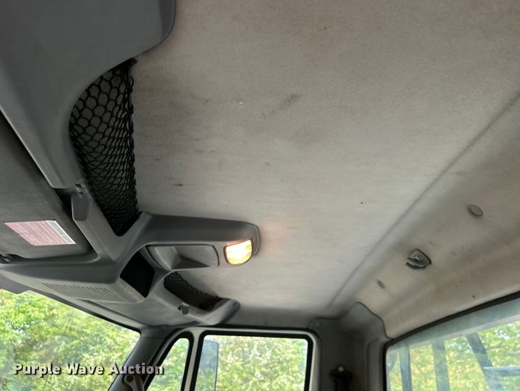 image for item DO6693 2007 International 4300 forestry bucket truck