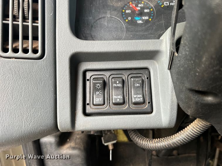 image for item DO6693 2007 International 4300 forestry bucket truck