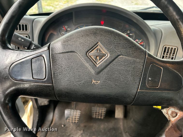 image for item DO6693 2007 International 4300 forestry bucket truck