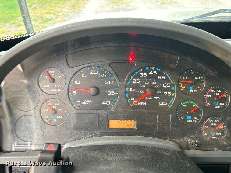 image for item DO6693 2007 International 4300 forestry bucket truck