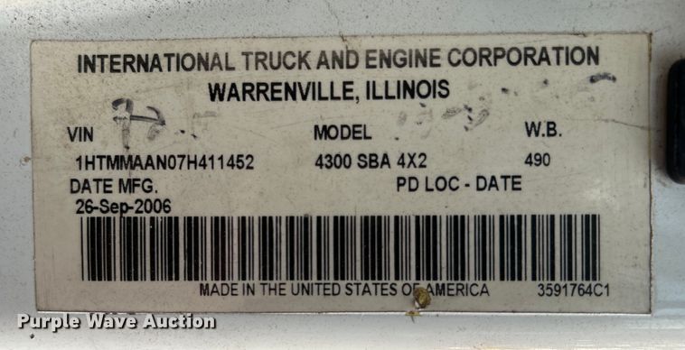 image for item DO6693 2007 International 4300 forestry bucket truck