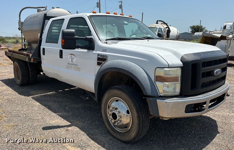 image for item DO6998 2008 Ford F550 Super Duty Crew Cab flatbed truck