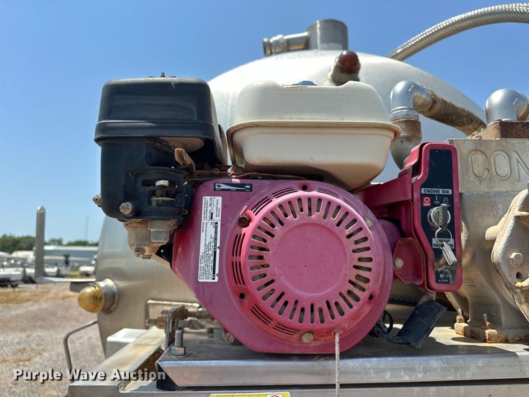 image for item DO6998 2008 Ford F550 Super Duty Crew Cab flatbed truck