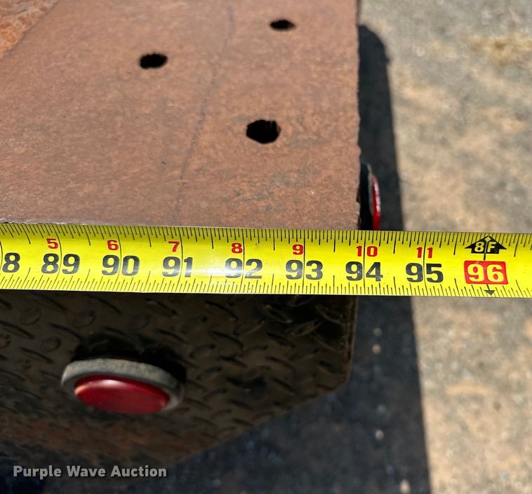 image for item DO6998 2008 Ford F550 Super Duty Crew Cab flatbed truck